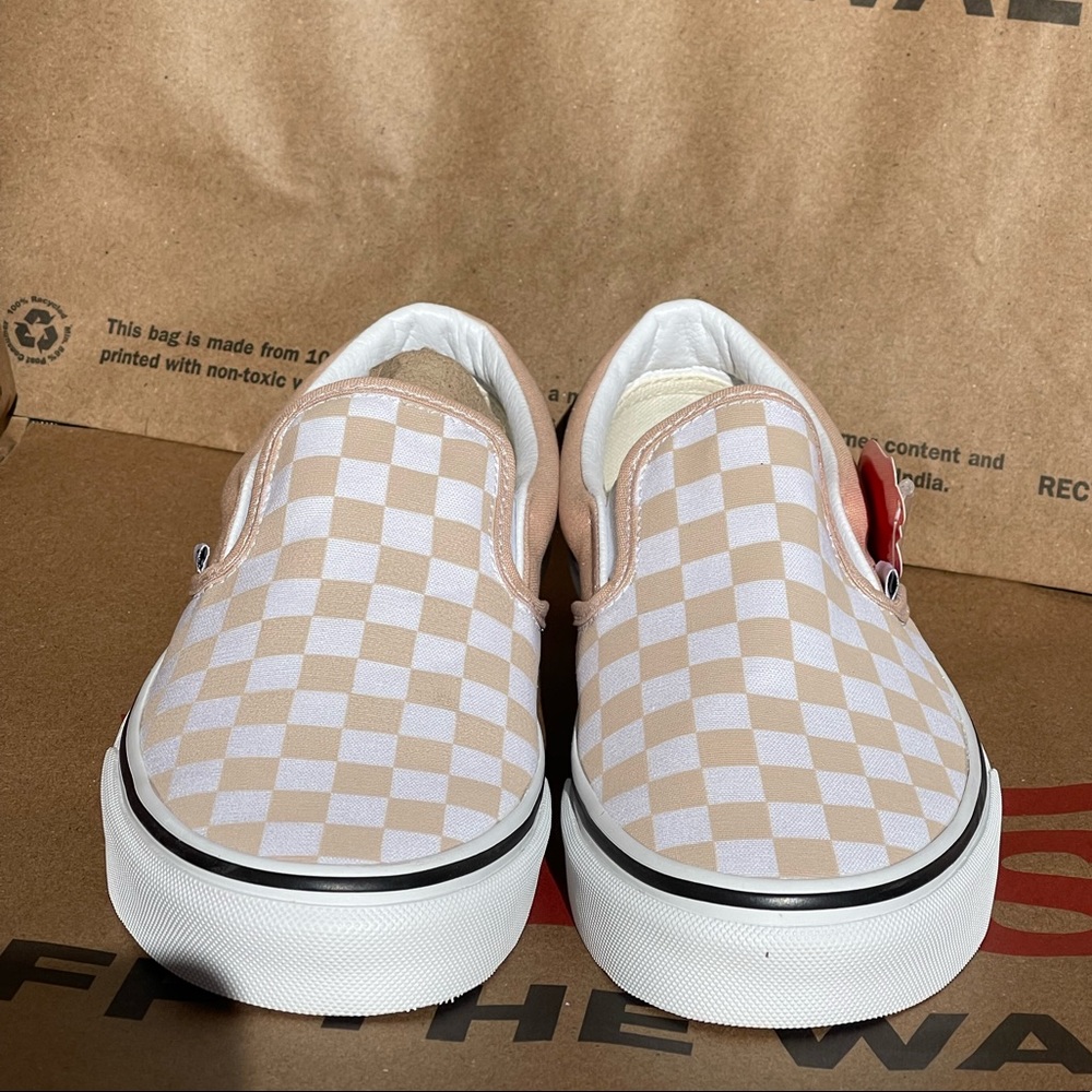 Classic Slip-On Vans - Picture 4 of 11